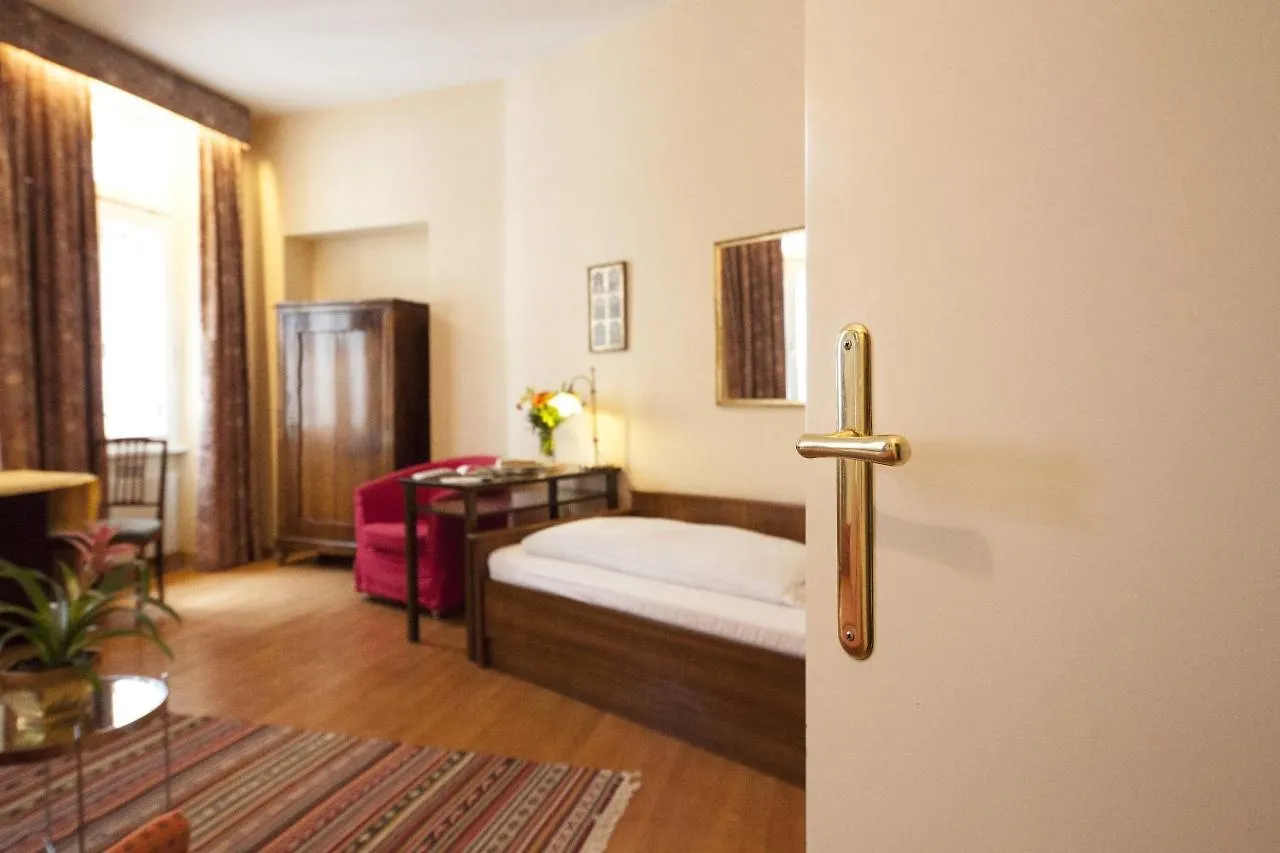 Mondial Appartement Hotel Vienna